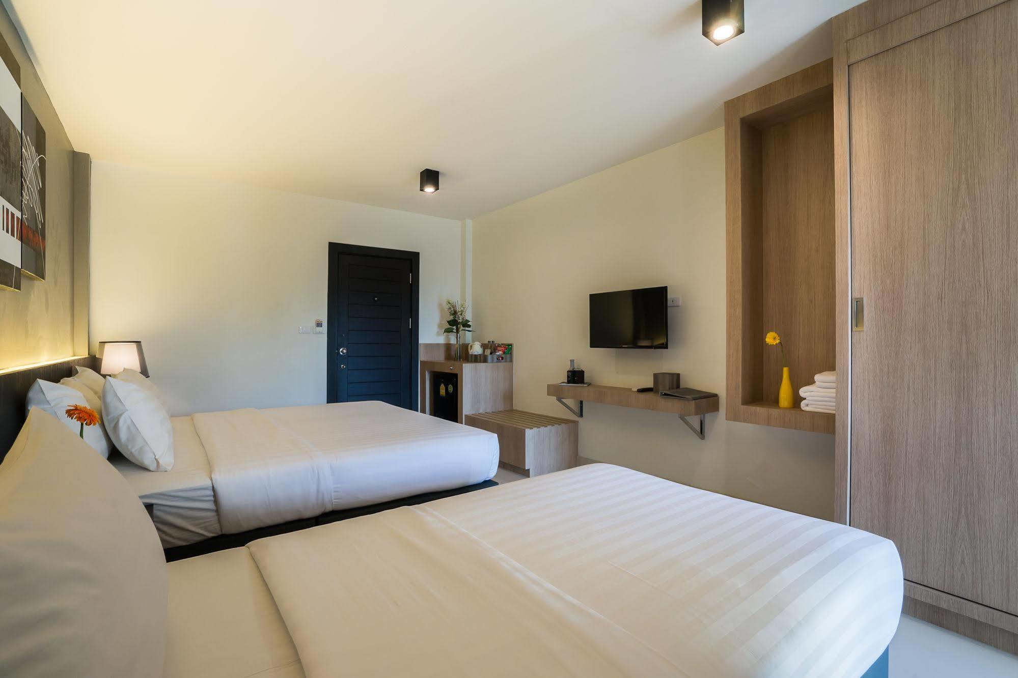 Ivory Villa City Bang Lamung Exterior photo